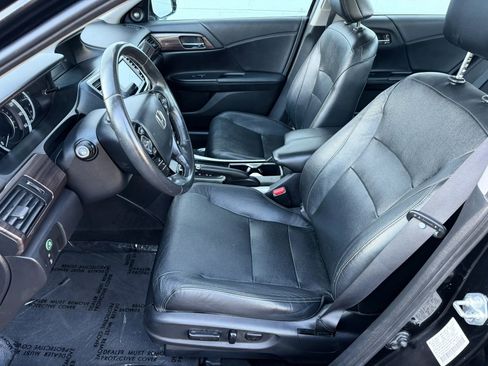 Used 2017 Honda Accord EX-L image 7