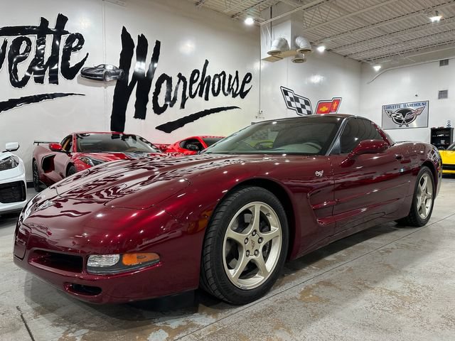 Used 2003 Chevrolet Corvette Coupe w/ Preferred Equipment Group RWD image 32
