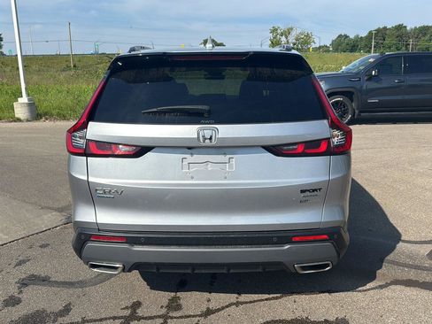 Used 2023 Honda CR-V Sport Touring image 4
