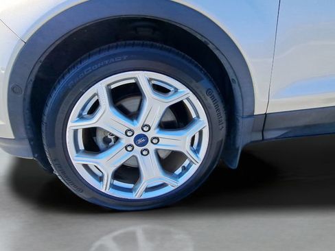 Used 2018 Ford Escape Titanium w/ Ford Safe & Smart Package image 10