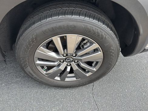 Used 2025 Nissan Pathfinder SV image 33