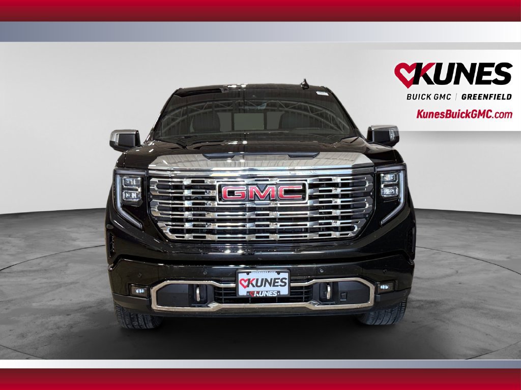Used 2024 GMC Sierra 1500 Denali w/ Denali Reserve Package AWD/4WD image 4
