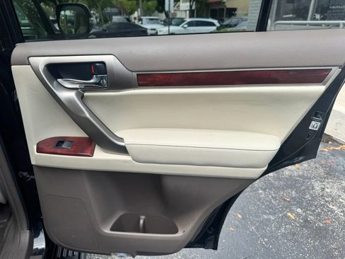 Used 2013 Lexus GX 460 w/ Comfort Plus Pkg AWD/4WD image 44