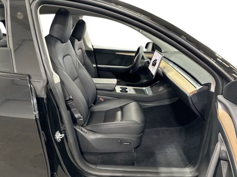 Certified 2023 Tesla Model Y Performance AWD/4WD image 13