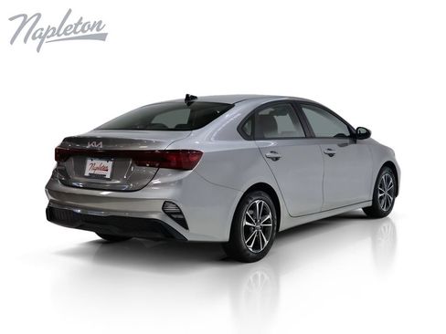 Used 2024 Kia Forte LXS FWD image 8