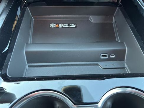 New 2026 Chevrolet Suburban LT w/ Comfort Package image 29