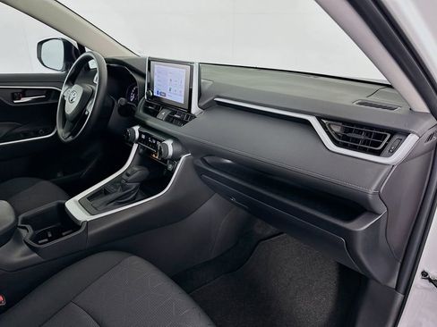 Certified 2025 Toyota RAV4 XLE w/ Convenience Package image 29