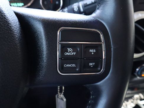 Used 2017 Jeep Wrangler Unlimited Sahara w/ Connectivity Group image 34