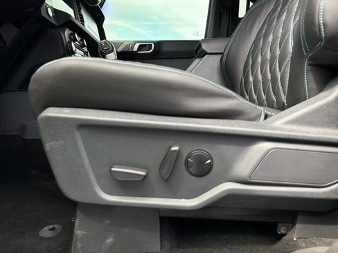 Used 2025 Ford Bronco Outer Banks AWD/4WD image 23
