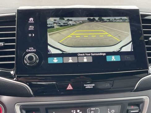 Used 2025 Honda Passport EX-L image 18