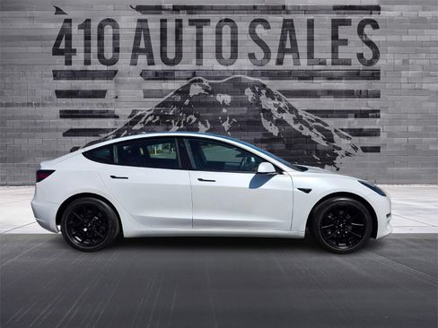 Used 2021 Tesla Model 3 Standard Range Plus RWD image 2