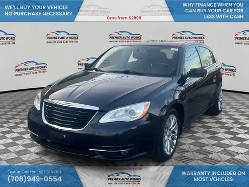 Used 2011 Chrysler 200 Limited image 1