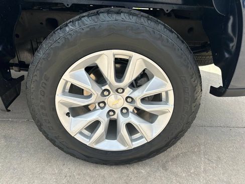 Used 2023 Chevrolet Silverado 1500 Custom AWD/4WD image 36