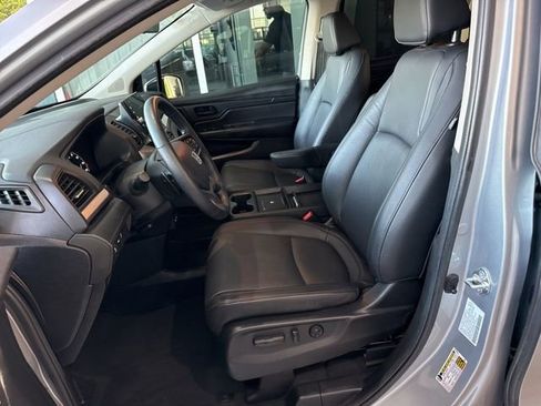 Used 2025 Honda Odyssey EX-L image 4