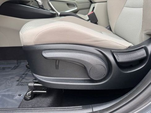 Certified 2024 Kia Soul LX FWD image 18
