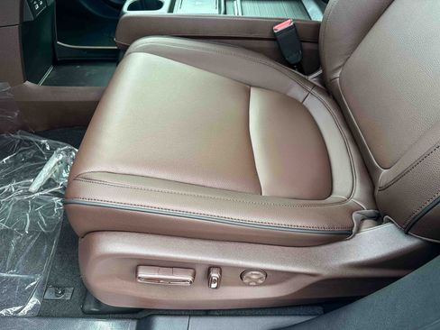 New 2026 Honda Odyssey Touring image 12
