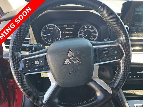 Used 2023 Mitsubishi Outlander ES AWD/4WD image 6