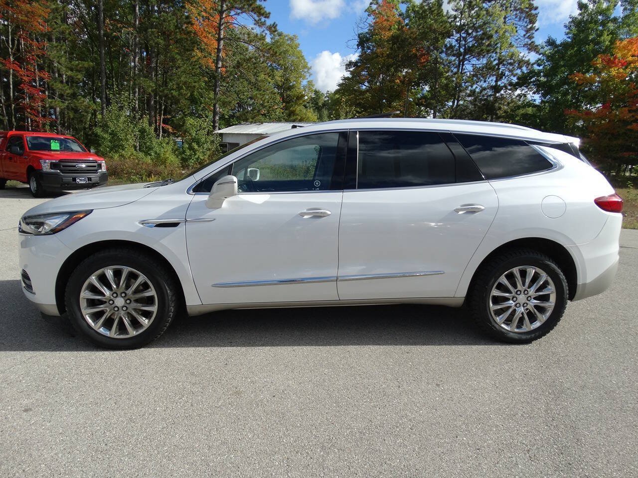 Used 2019 Buick Enclave AWD Premium w/ Experience Buick Package image 9