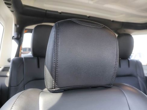 Used 2022 Jeep Wrangler Unlimited Sahara w/ Cold Weather Group image 36