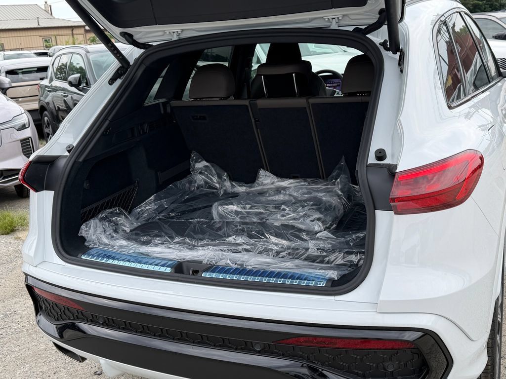 New 2026 Audi Q5 Premium Plus AWD/4WD image 13