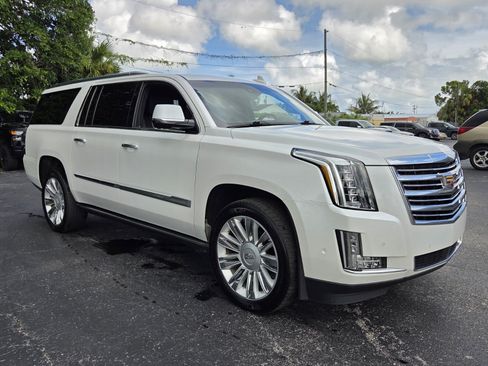 Certified 2018 Cadillac Escalade ESV Platinum RWD image 7