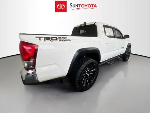 Used 2017 Toyota Tacoma TRD Off-Road w/ Tow Package RWD image 4