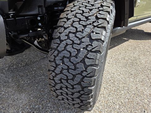New 2026 Jeep Wrangler Unlimited Rubicon AWD/4WD image 10