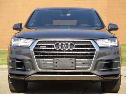 Used 2018 Audi Q7 3.0T Prestige w/ Prestige Package AWD/4WD image 4