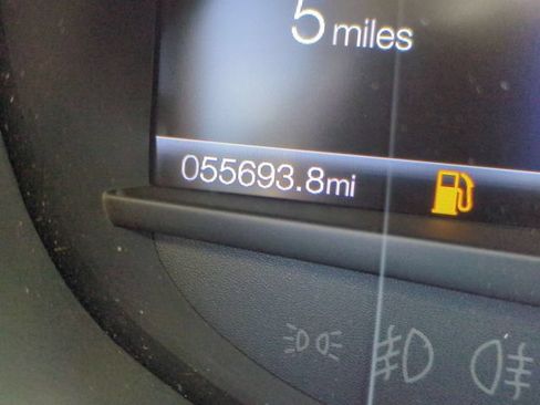 Used 2024 Ford Edge SEL AWD/4WD image 19