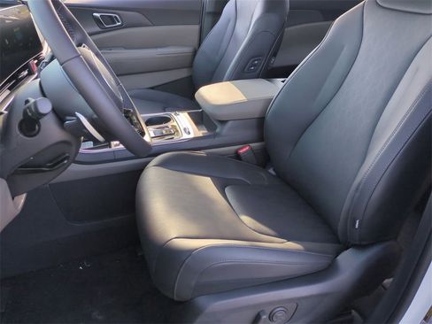 New 2026 Kia Carnival SX image 20