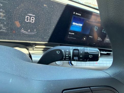 Certified 2025 Hyundai Kona SE AWD/4WD image 32