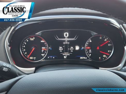 Used 2023 Chevrolet Traverse Premier image 18