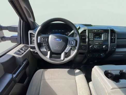 Used 2018 Ford F250 XL w/ Power Equipment Group image 11