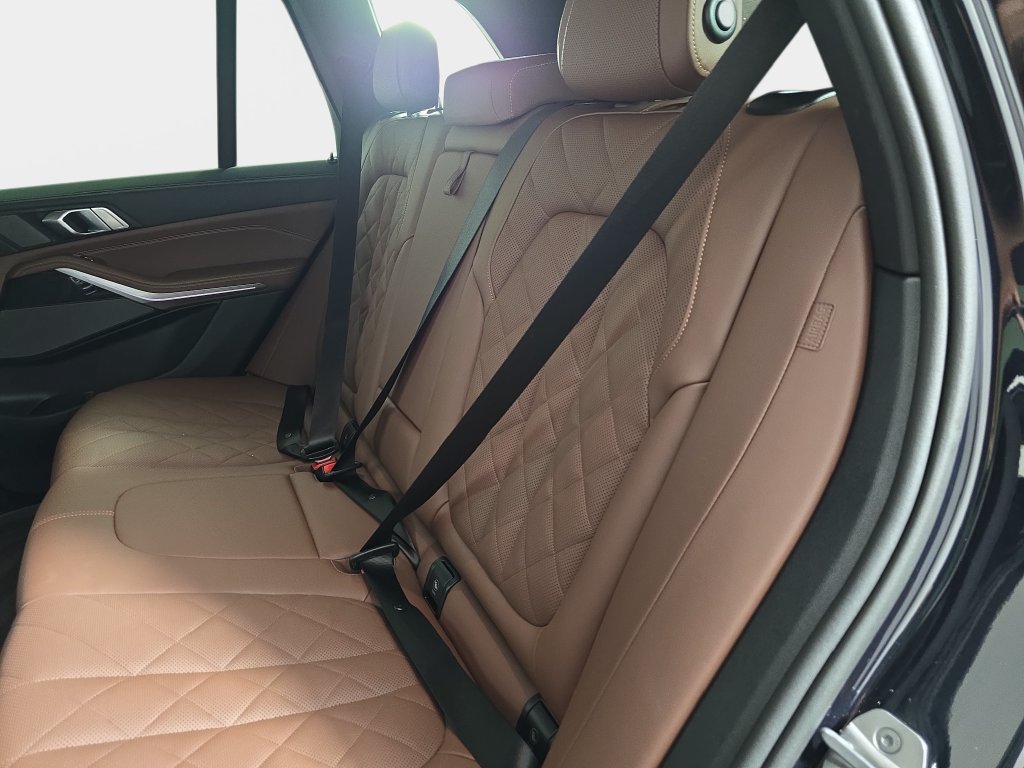 Certified 2026 BMW X5 xDrive40i AWD/4WD image 14
