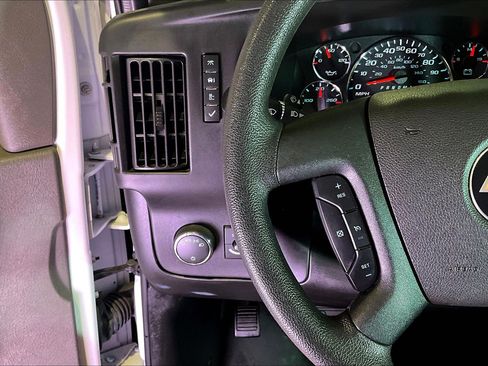 Used 2023 Chevrolet Express 3500 LS RWD image 11