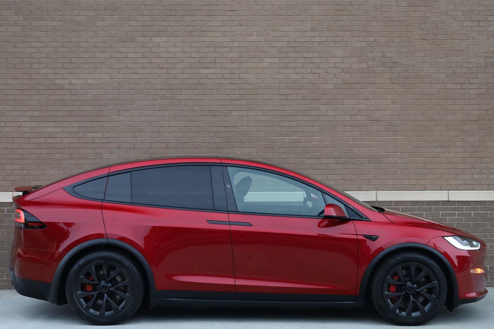 Used 2023 Tesla Model X Plaid AWD/4WD image 3