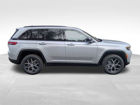 New 2025 Jeep Grand Cherokee Limited image 2