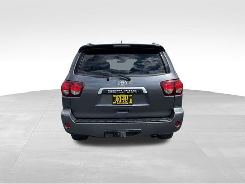 Certified 2022 Toyota Sequoia Platinum AWD/4WD image 5