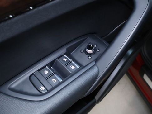 Used 2018 Audi Q5 2.0T Premium Plus w/ Premium Plus Package image 15