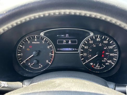 Used 2017 Nissan Pathfinder SL w/ SL Premium Package AWD/4WD image 23