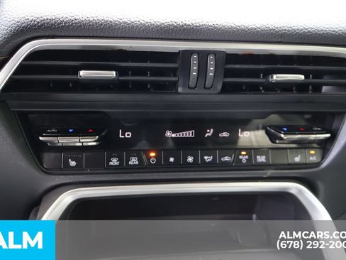 Used 2025 MAZDA CX-90 3.3 Turbo w/ Preferred Package AWD/4WD image 38