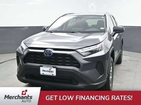 Used 2023 Toyota RAV4 LE AWD/4WD image 2