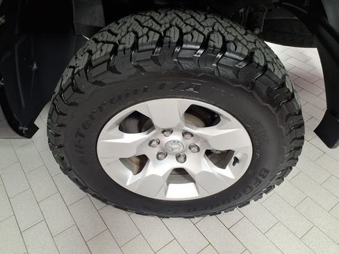 Used 2021 RAM 1500 Big Horn AWD/4WD image 8