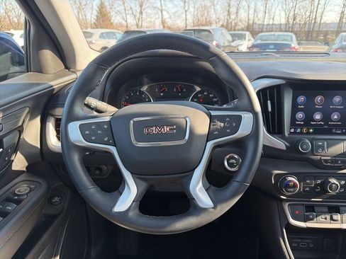 Used 2023 GMC Terrain SLT w/ Tech Package image 13