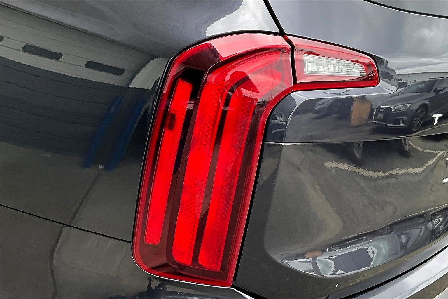 Used 2025 Kia Telluride S FWD image 21