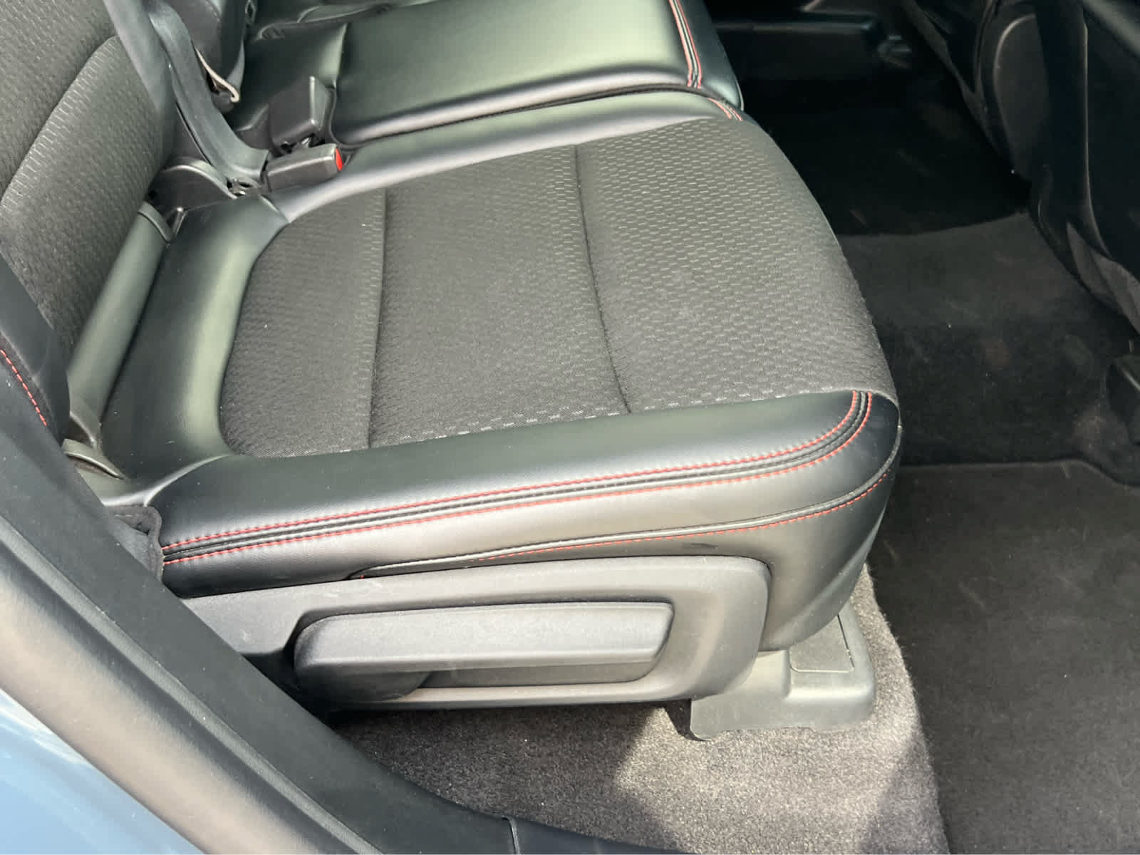 Used 2025 Ford Escape ST-Line Select AWD/4WD image 25