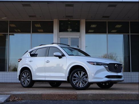 New 2025 MAZDA CX-5 Signature image 2