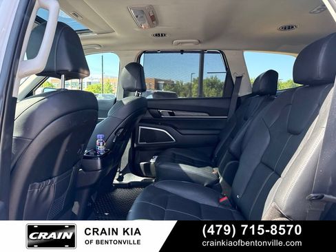 Certified 2022 Kia Telluride EX w/ EX Premium Package AWD/4WD image 18