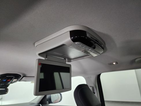 Used 2023 Jeep Grand Cherokee L Laredo w/ Trailer Tow Group (B) image 20