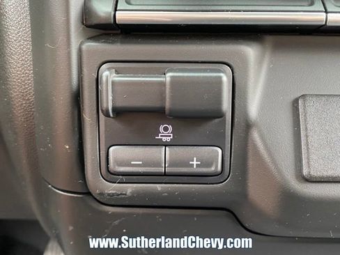 Used 2019 Chevrolet Silverado 1500 Custom w/ Custom Convenience Package AWD/4WD image 31